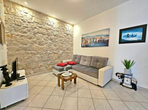 Apartments Moni